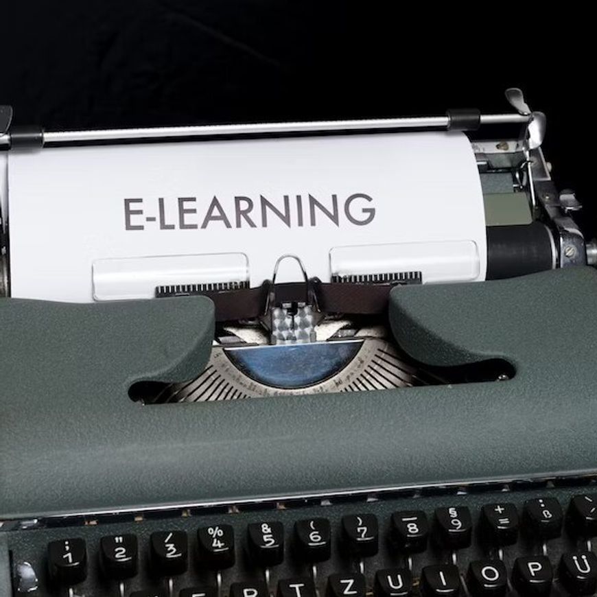 The Difference Between Closed Captions and Open Captions for E-learning Courses