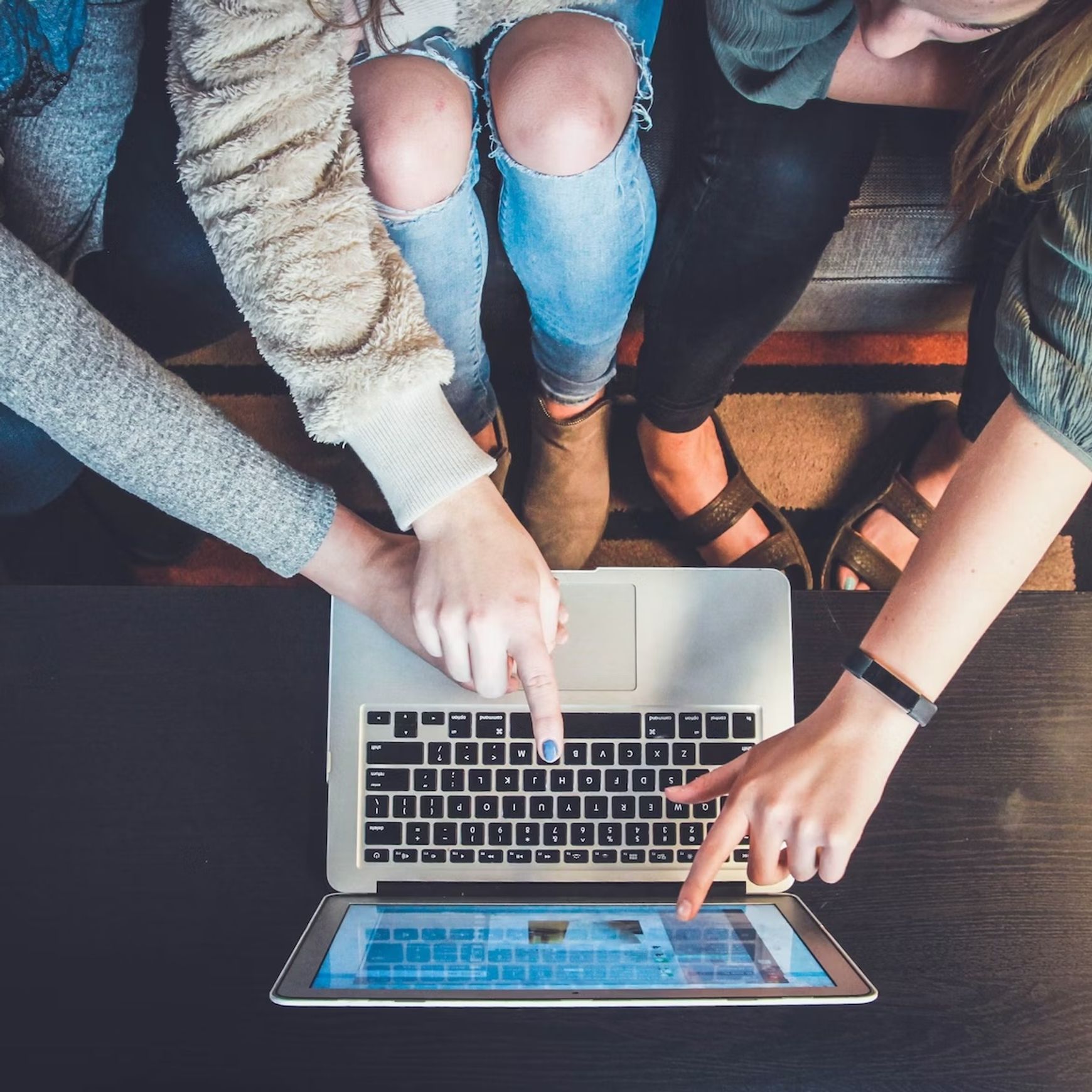 What Are the Innovations in Corporate Subtitling and Transcription Services?
