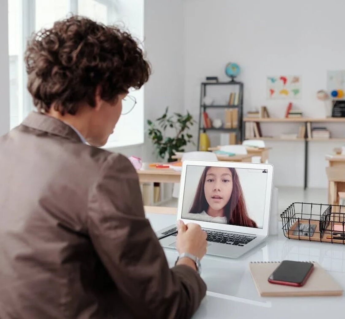 Using Happy Scribe To Create Subtitles In Zoom Rooms