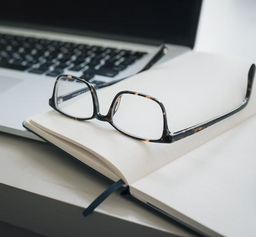 Leveraging Transcripts to Enhance E-Learning Experiences