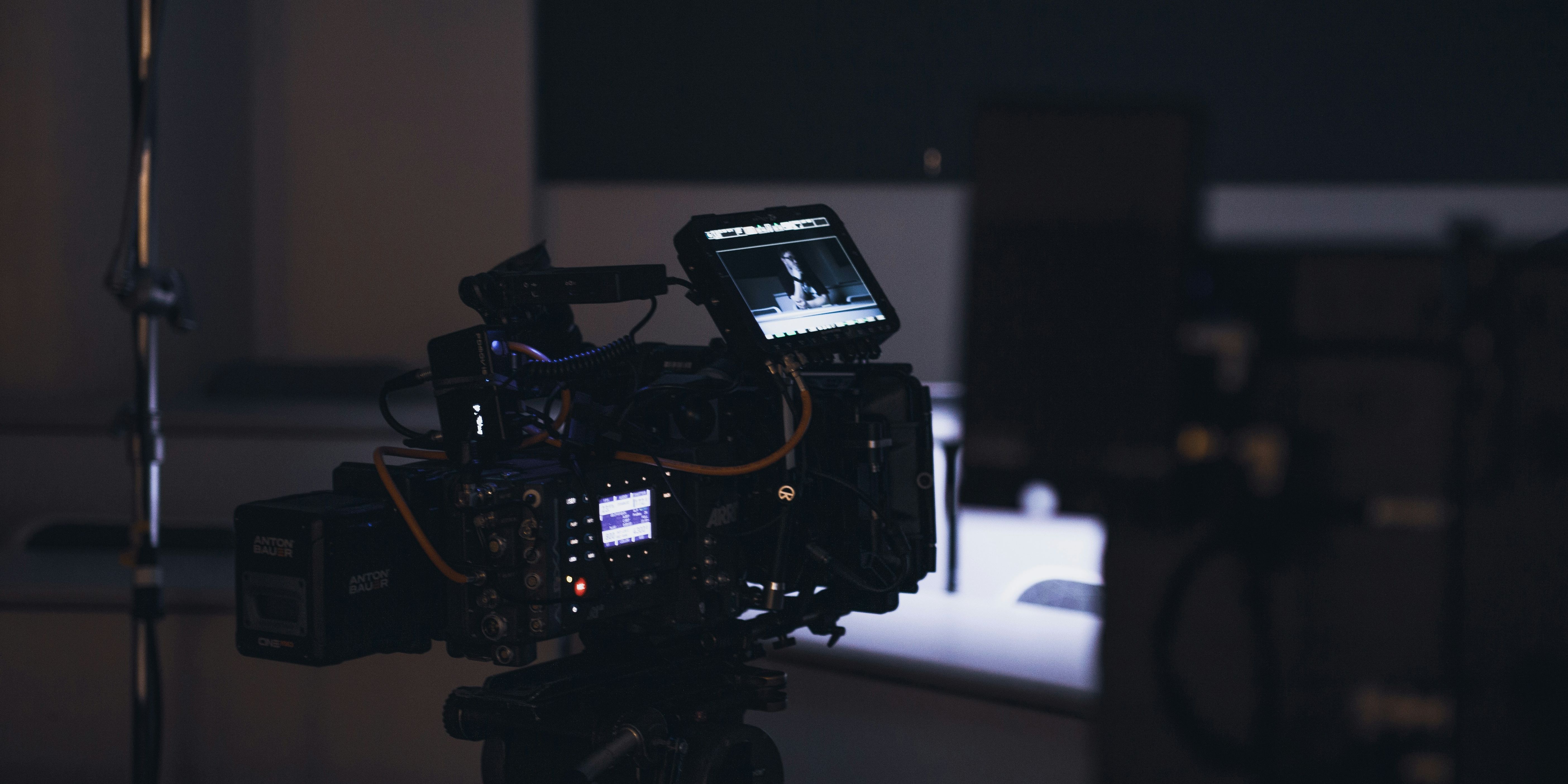 How Do Shot Changes Impact Subtitling?