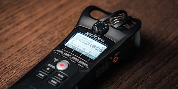 Best Free Audio Summarizer: AI Tools for MP3, Meetings & Podcasts